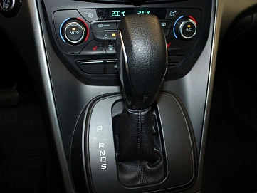 Ford Kuga, 2017г., передний привод, автомат