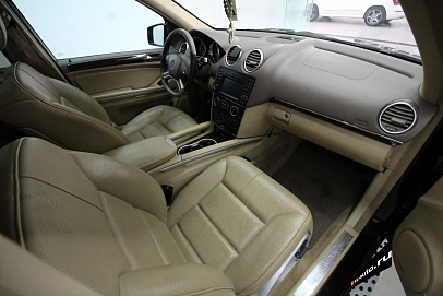 Mercedes-Benz M-Класс, 2010г., полный привод, автомат