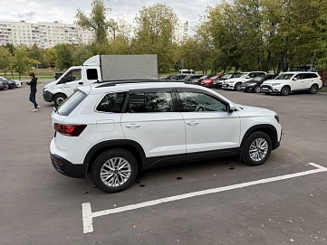 Volkswagen Taos, 2022г., передний привод, автомат