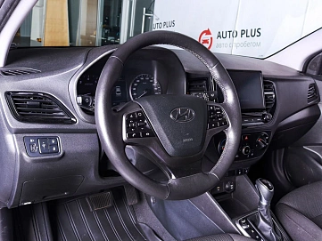 Hyundai Solaris, 2021г., передний привод, автомат