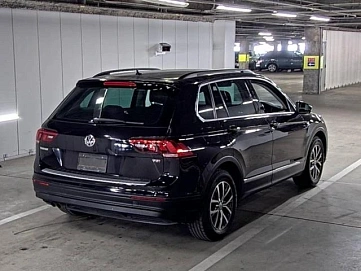 Volkswagen Tiguan, 2017г, передний привод, робот