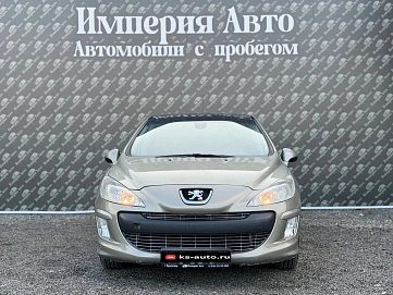 Peugeot 308, 2010г., передний привод, автомат