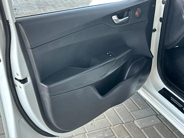 Hyundai Solaris, 2018г., передний привод, автомат