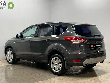 Ford Kuga, 2016г., передний привод, автомат