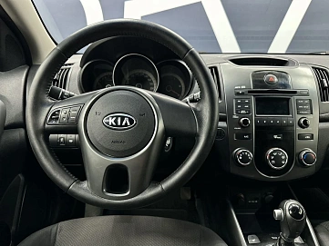 Kia Cerato, 2011г., передний привод, автомат