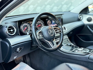 Mercedes-Benz E-Класс, 2018г., задний привод, автомат
