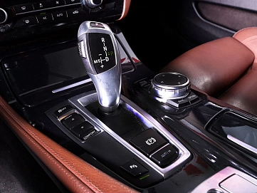 BMW 5 серии, 2016г., задний привод, автомат