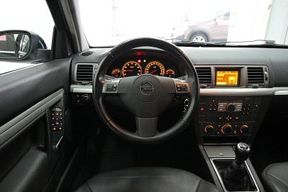 Opel Vectra, 2007г., передний привод, механика
