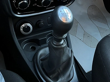 Renault Duster, 2013г, полный привод, механика