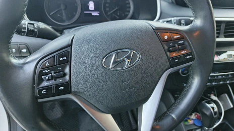 Hyundai Tucson, 2018г, передний привод, робот
