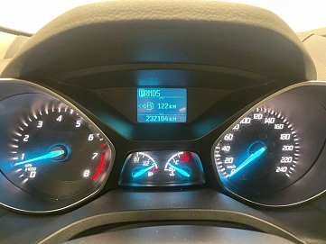 Ford Kuga, 2016г., передний привод, автомат