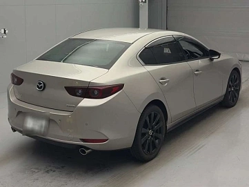Mazda 3, 2023г., передний привод, автомат