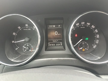 Skoda Yeti, 2012г., полный привод, робот