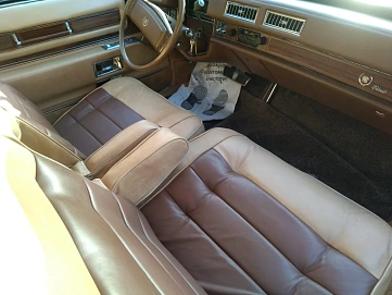 Cadillac Eldorado, 1977г., передний привод, автомат