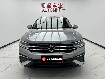 Volkswagen Tiguan, 2022г., передний привод, робот