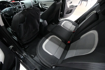 Kia Ceed, 2012г., передний привод, автомат