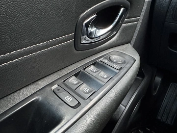 Renault Scenic, 2013г., передний привод, механика