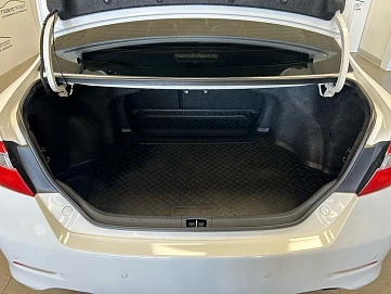 Toyota Camry, 2013г., передний привод, автомат