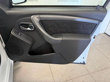 Renault Duster, 2018г., полный привод, автомат