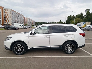 Mitsubishi Outlander, 2016г., полный привод, вариатор