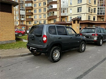 Chevrolet Niva, 2011г, полный привод, механика