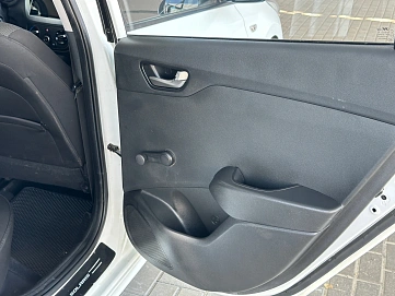Hyundai Solaris, 2018г., передний привод, автомат