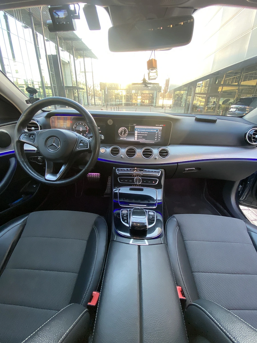 Mercedes-Benz E-Класс, 2016г., задний привод, автомат