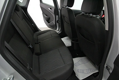Opel Astra, 2012г., передний привод, механика