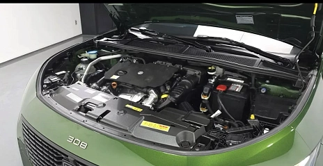 Peugeot 308, 2022г., передний привод, автомат