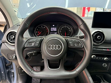 Audi Q2, 2023г., передний привод, робот