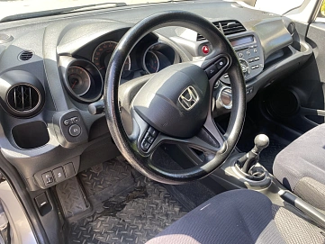 Honda Jazz, 2011г., передний привод, механика