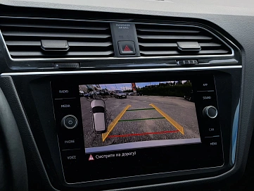 Volkswagen Tiguan, 2020г., полный привод, робот
