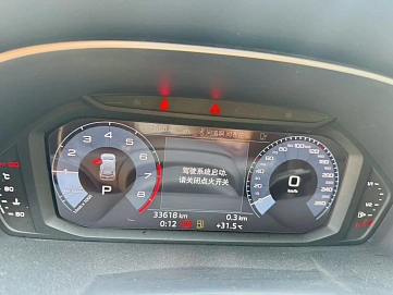 Audi Q3, 2021г, передний привод, робот