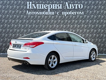Hyundai i40, 2013г., передний привод, автомат
