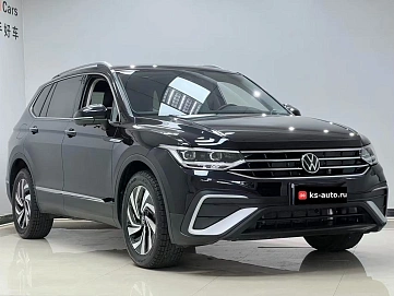 Volkswagen Tiguan, 2022г., передний привод, робот