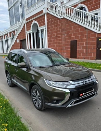 Mitsubishi Outlander, 2019г, полный привод, вариатор