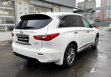 Infiniti JX, 2013г., полный привод, вариатор