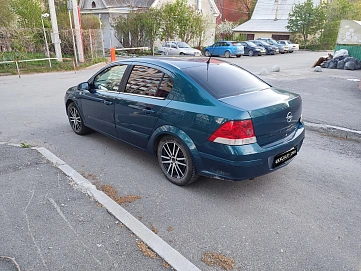Opel Astra, 2008г., передний привод, механика