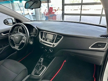 Hyundai Solaris, 2017г., передний привод, автомат