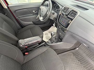 Renault Sandero, 2017г., передний привод, автомат