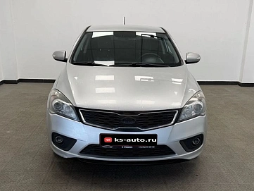 Kia Ceed, 2011г., передний привод, механика