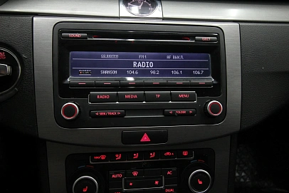 Volkswagen Passat, 2011г., передний привод, робот