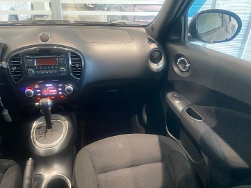 Nissan Juke, 2011г., передний привод, вариатор