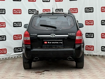 Hyundai Tucson, 2008г., передний привод, автомат
