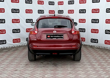 Nissan Juke, 2012г., передний привод, вариатор