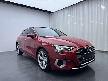 Audi A3, 2022г, передний привод, робот