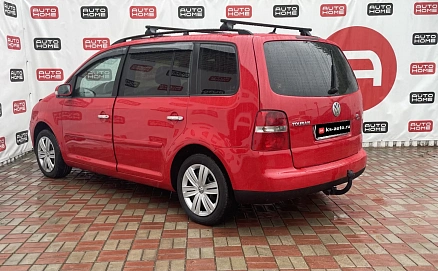Volkswagen Touran, 2004г., передний привод, робот