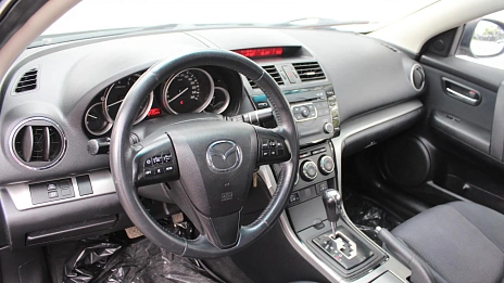 Mazda 6, 2011г., передний привод, механика