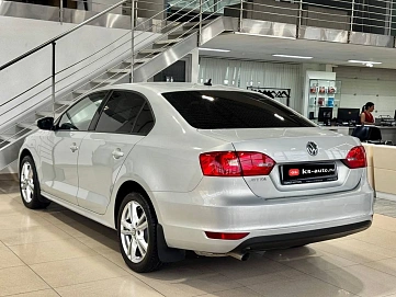 Volkswagen Jetta, 2014г., передний привод, автомат