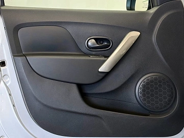 Renault Sandero, 2019г., передний привод, механика